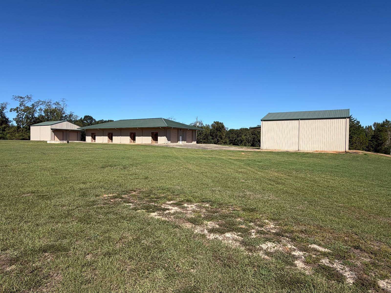 15 Acres of Improved Land for Sale in Fort Deposit, Alabama