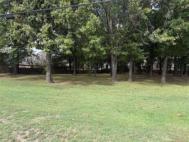 1.25 Acres of Commercial Land for Sale in Tulsa, Oklahoma