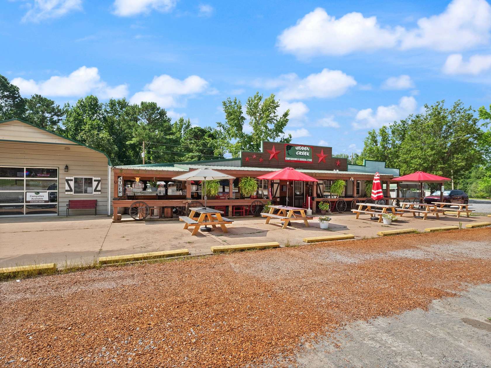 34.8 Acres of Improved Commercial Land for Sale in Springville, Tennessee