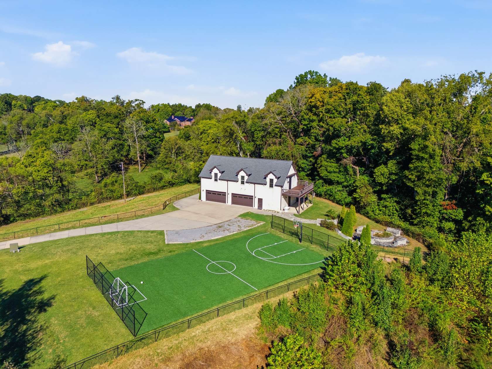 16.5 Acres of Recreational Land with Home for Sale in Nashville, Tennessee