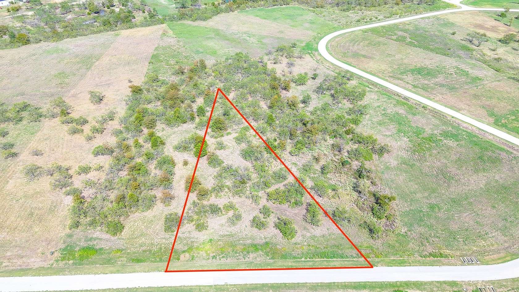 1.26 Acres of Residential Land for Sale in Corsicana, Texas