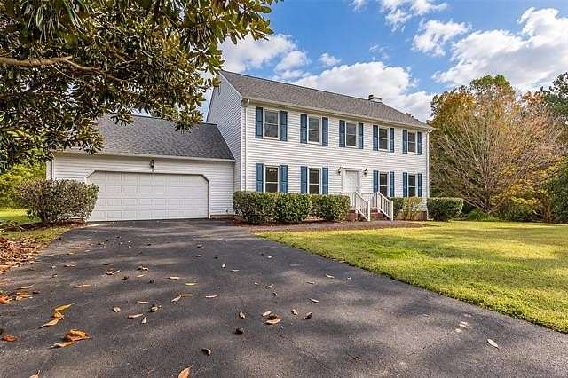 2.27 Acres of Land with Home for Sale in Williamsburg, Virginia