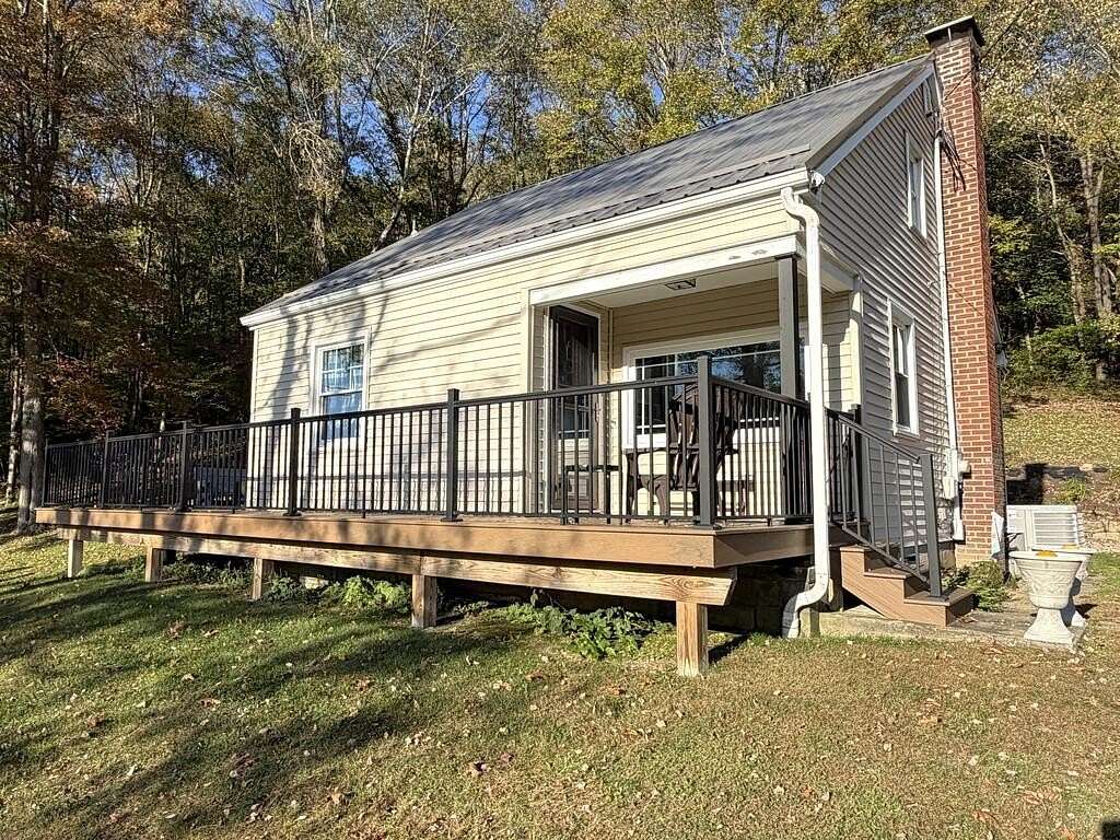 4 Acres of Land with Home for Sale in New Florence, Pennsylvania