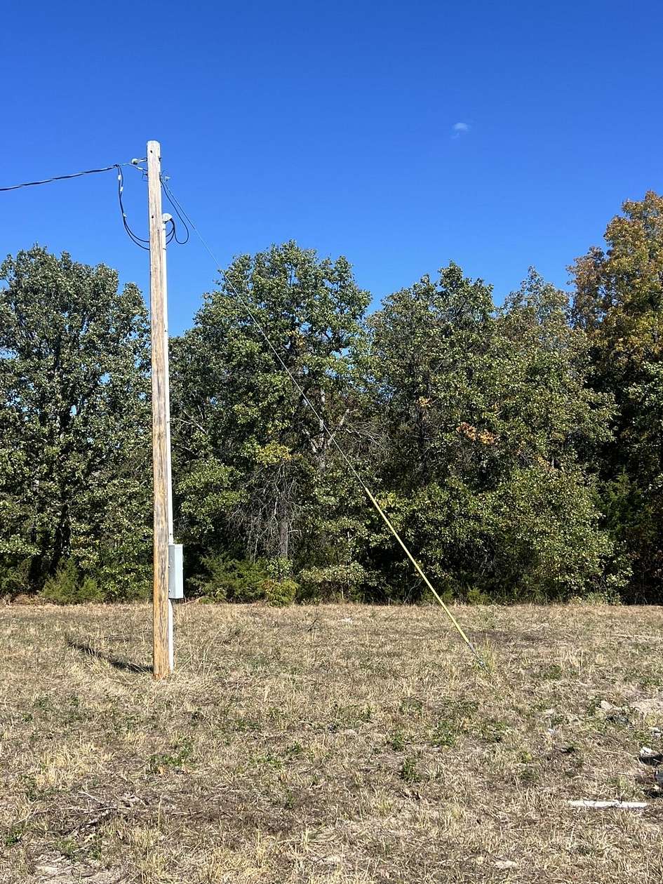 6 Acres of Land for Sale in Buffalo, Missouri