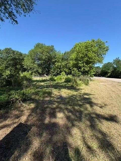 1.5 Acres of Residential Land for Sale in Greenville, Texas