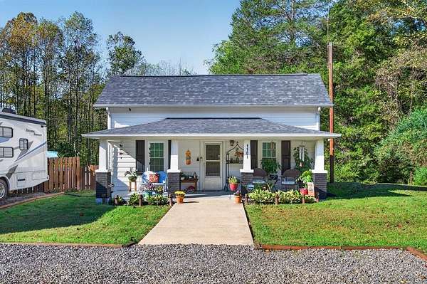 2.38 Acres of Land with Home for Sale in Ararat, Virginia