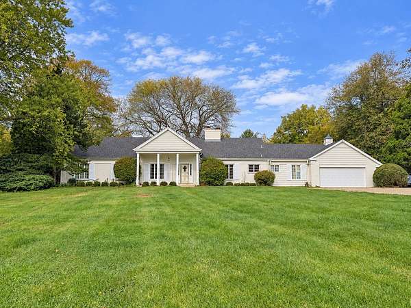 5 Acres of Land with Home for Sale in Barrington Hills, Illinois