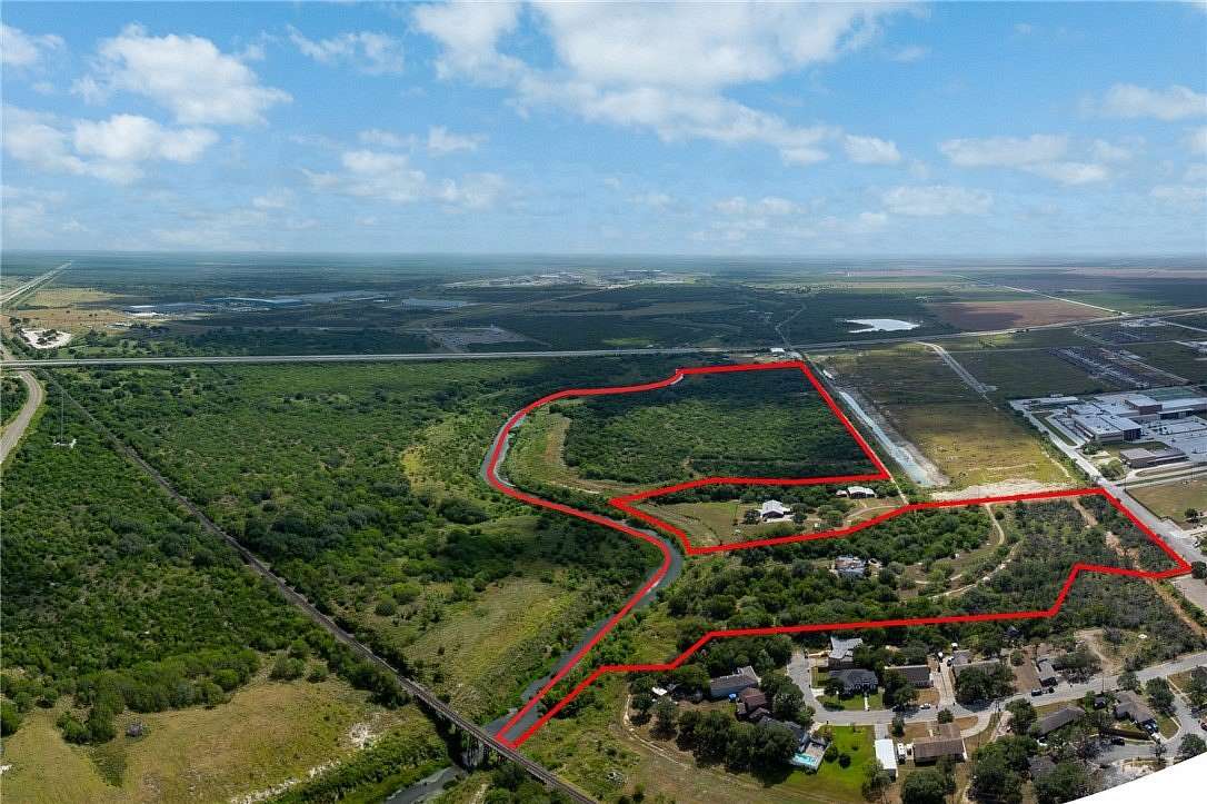 70.2 Acres of Recreational & Residential Land for Sale in Sinton, Texas