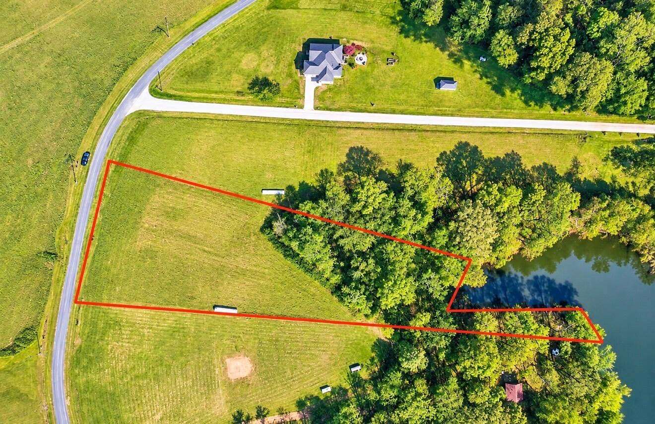 3.2 Acres of Residential Land for Sale in Demopolis, Alabama