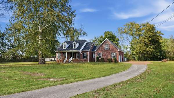 3.27 Acres of Land with Home for Sale in Lewisburg, Tennessee