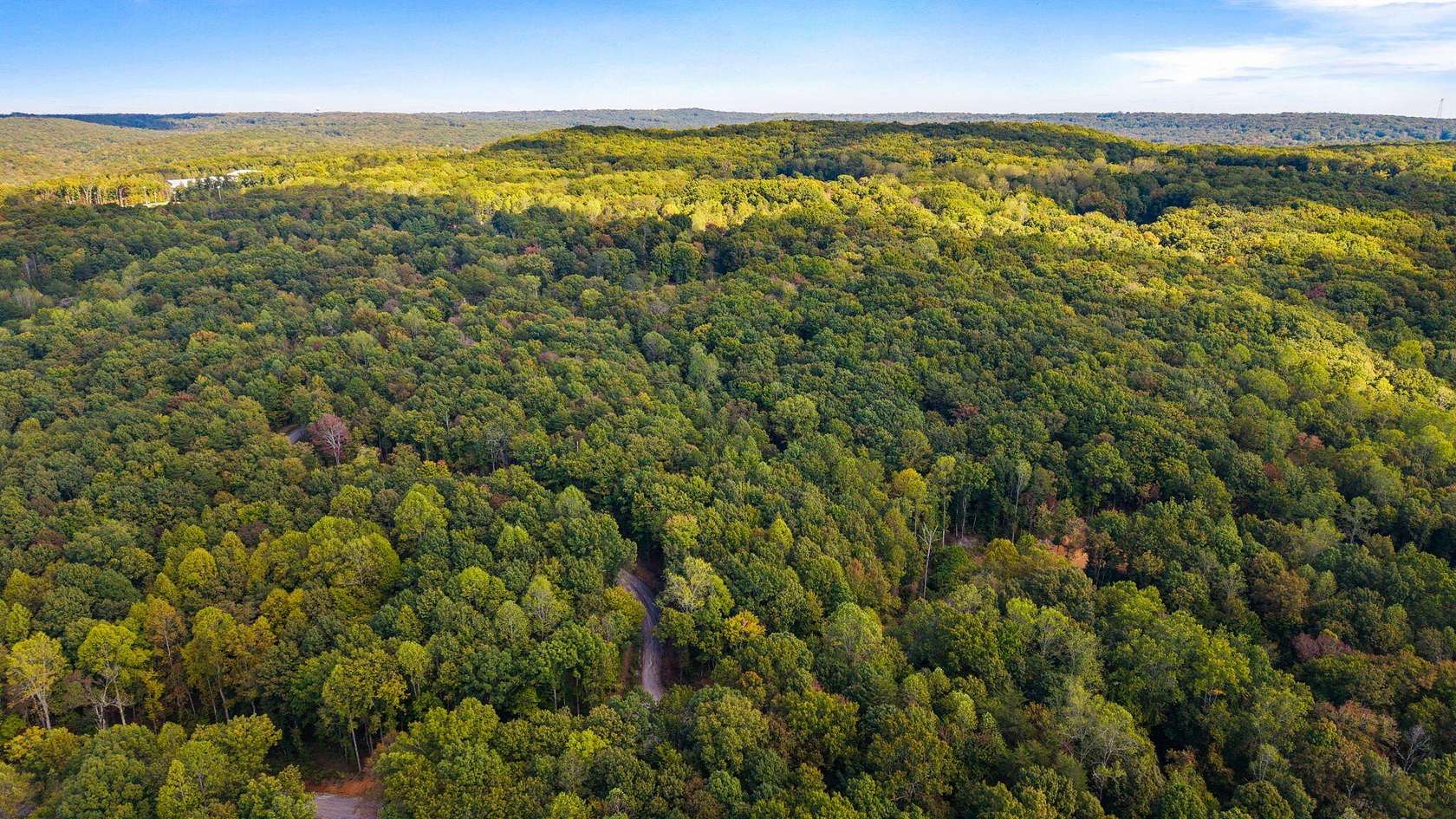 8 Acres of Residential Land for Sale in Signal Mountain, Tennessee
