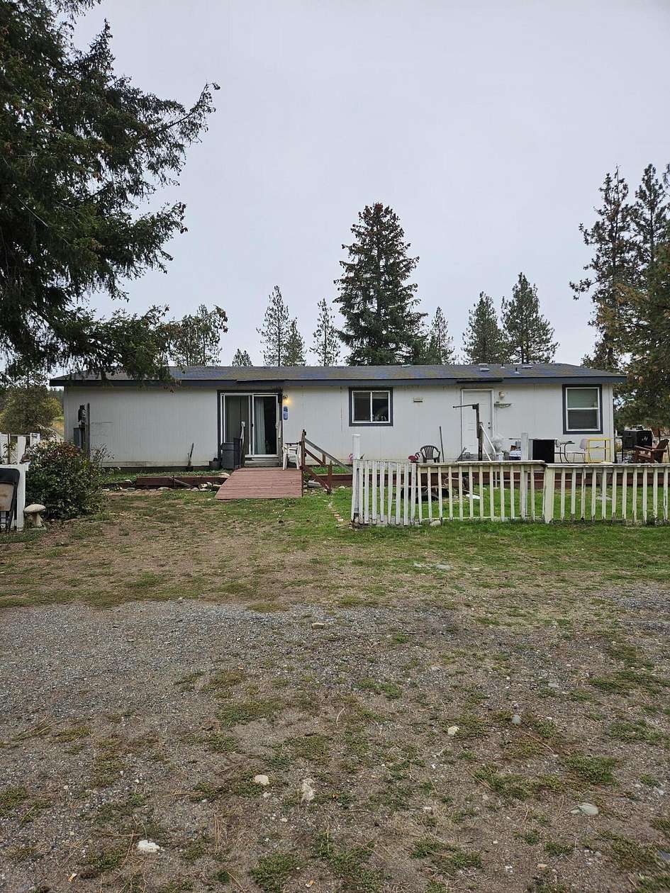 3.29 Acres of Land with Home for Sale in Kettle Falls, Washington
