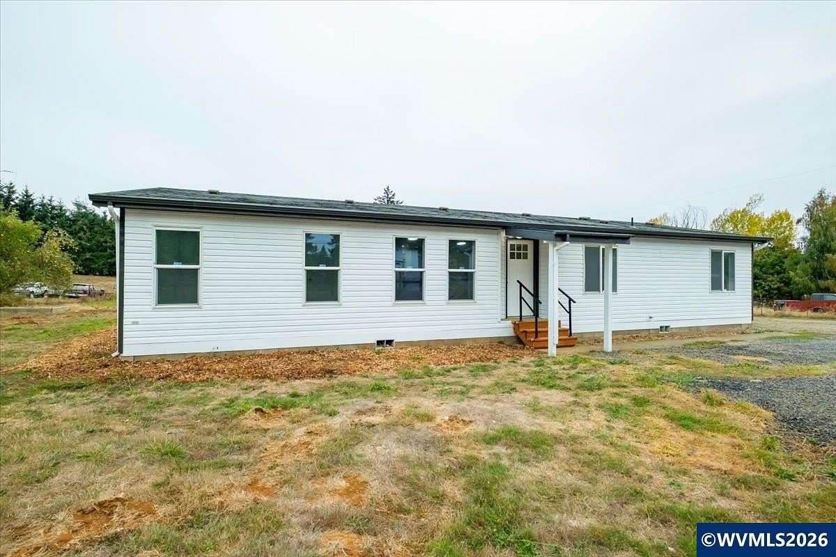 1.84 Acres of Land with Home for Sale in Salem, Oregon