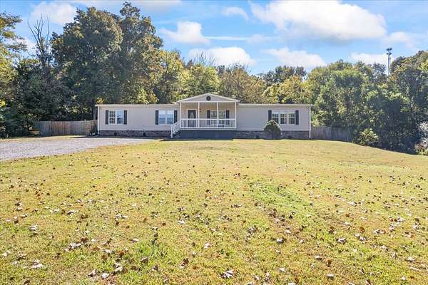 6 Acres of Land with Home for Sale in Lebanon, Tennessee