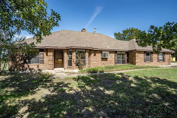 5.44 Acres of Land with Home for Sale in Blue Ridge, Texas