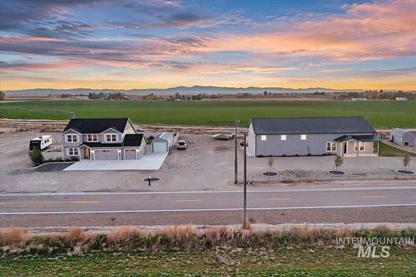 5.38 Acres of Land with Home for Sale in Caldwell, Idaho