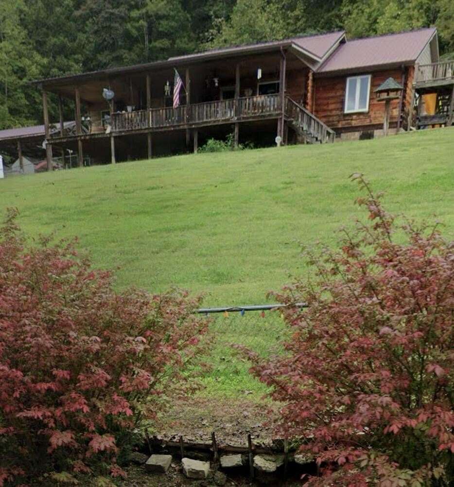 3 Acres of Land with Home for Sale in Williamsburg, Kentucky