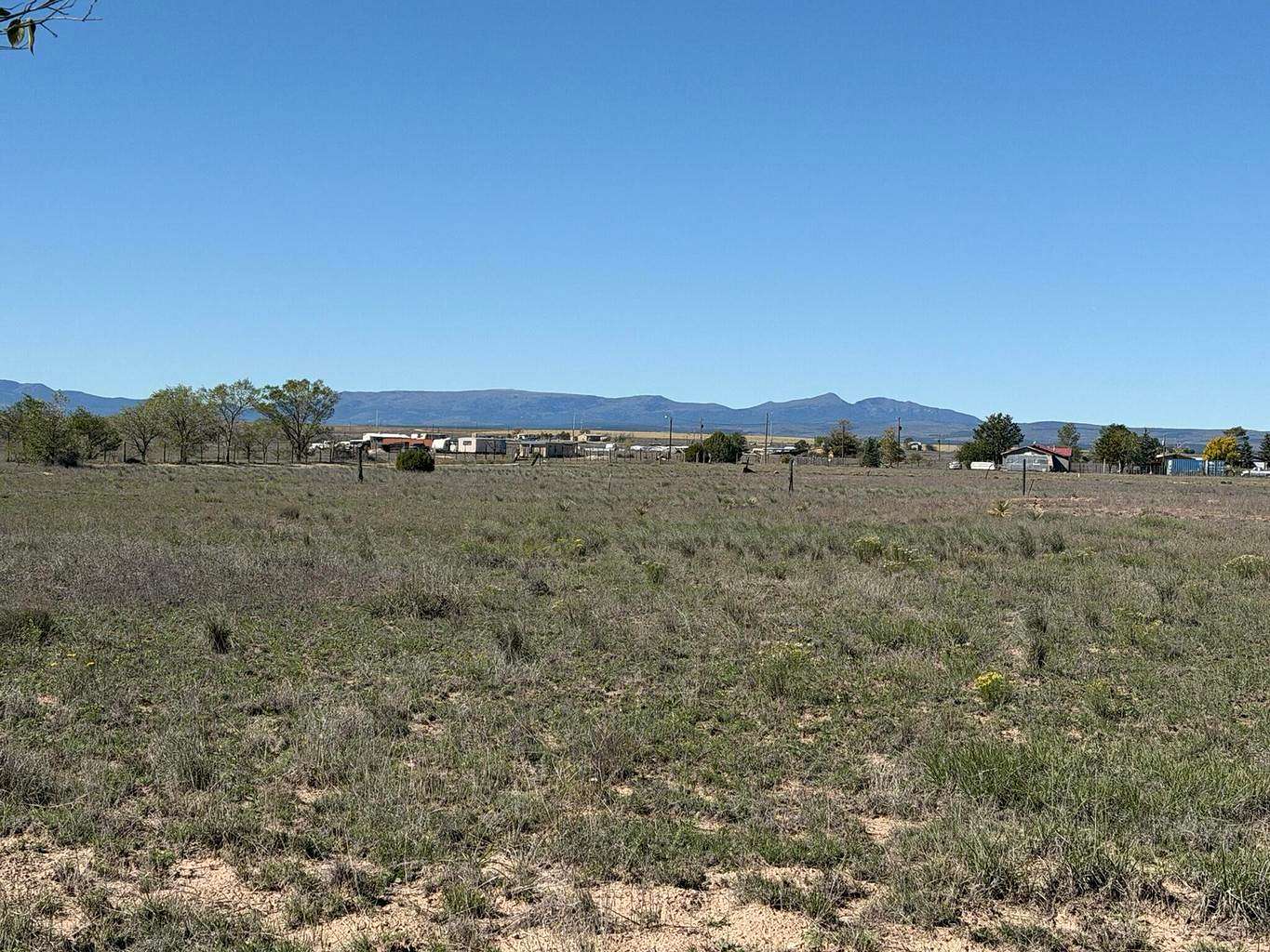 5 Acres of Land for Sale in McIntosh, New Mexico