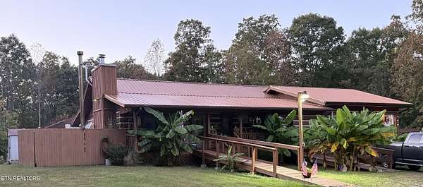 5 Acres of Land with Home for Auction in Monterey, Tennessee