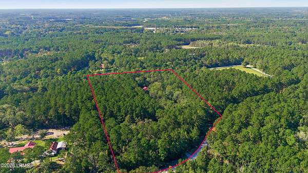 11.5 Acres of Recreational Land with Home for Sale in Ridgeland, South Carolina