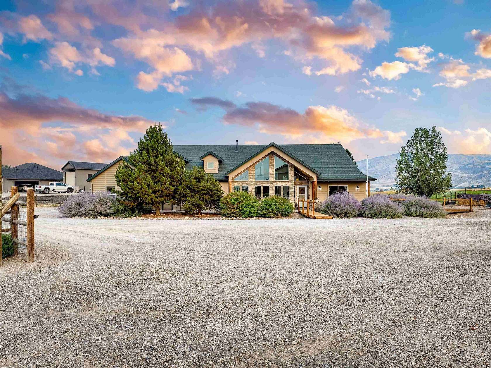 6.9 Acres of Land with Home for Sale in Horseshoe Bend, Idaho
