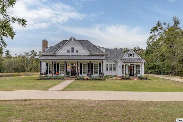 20 Acres of Land with Home for Sale in Calhoun, Louisiana