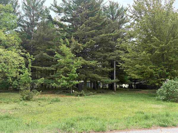 0.51 Acres of Residential Land for Sale in Marquette, Michigan