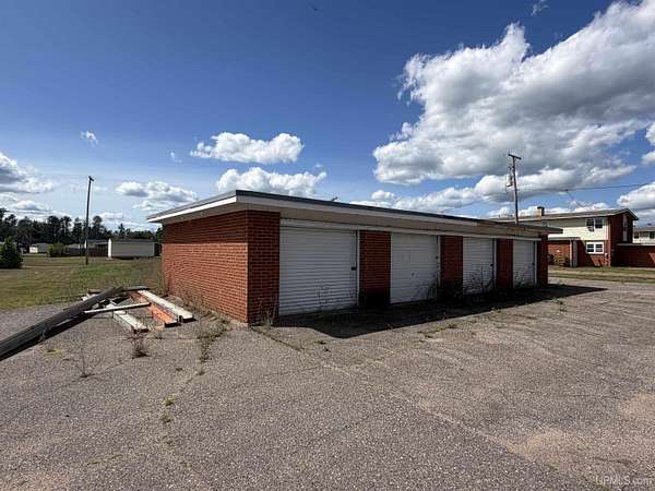 0.31 Acres of Residential Land for Sale in Gwinn, Michigan