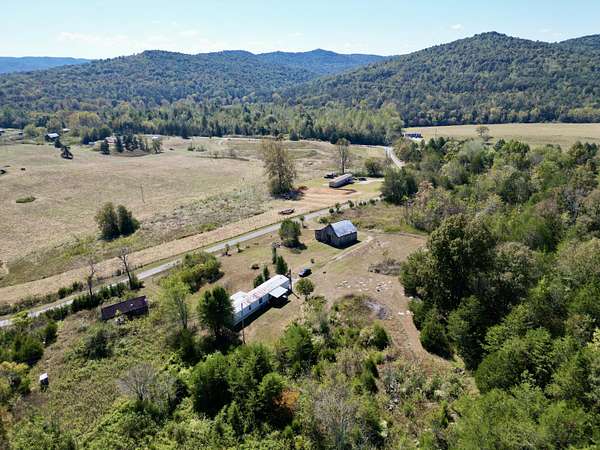 10 Acres of Land with Home for Sale in Monticello, Kentucky