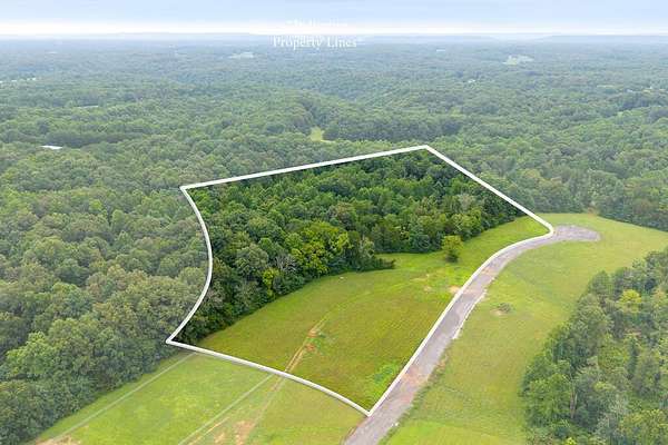 10 Acres of Recreational & Residential Land for Sale in Sparta, Tennessee