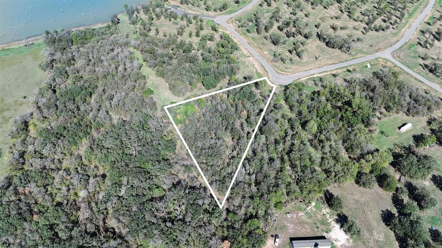 1.62 Acres of Residential Land for Sale in Corsicana, Texas