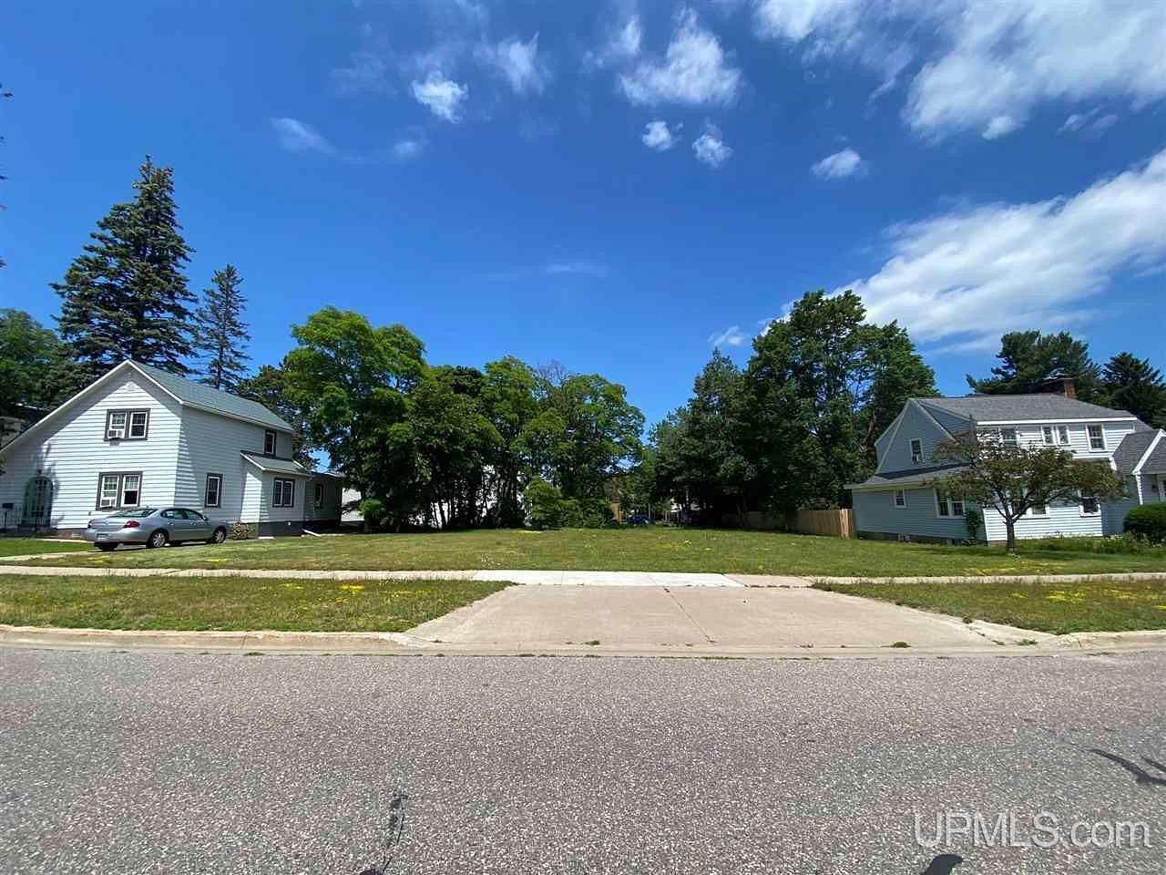 0.28 Acres of Mixed-Use Land for Sale in Marquette, Michigan