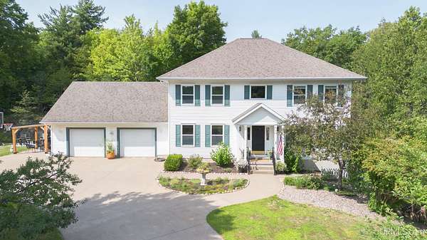 1.5 Acres of Land with Home for Sale in Marquette, Michigan