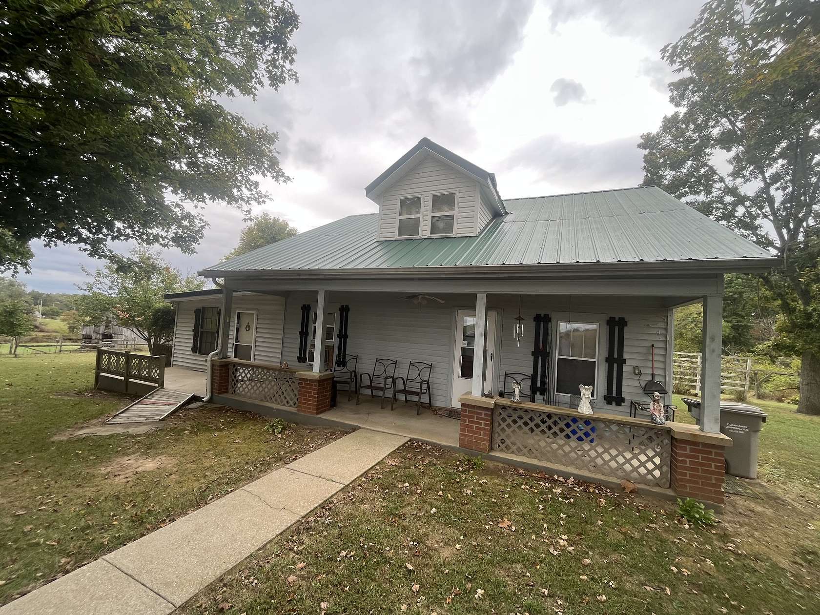 14.8 Acres of Land with Home for Sale in Westmoreland, Tennessee