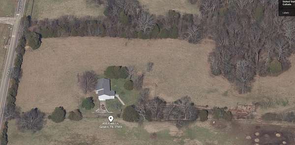 5 Acres of Land with Home for Sale in Gallatin, Tennessee
