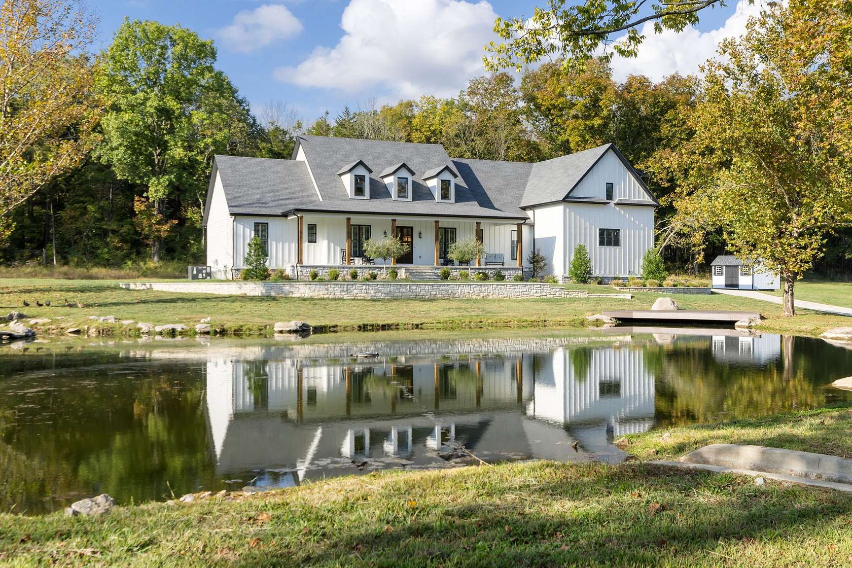 5.85 Acres of Land with Home for Sale in Lebanon, Tennessee
