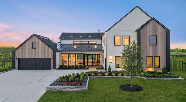 5.12 Acres of Land with Home for Sale in College Grove, Tennessee