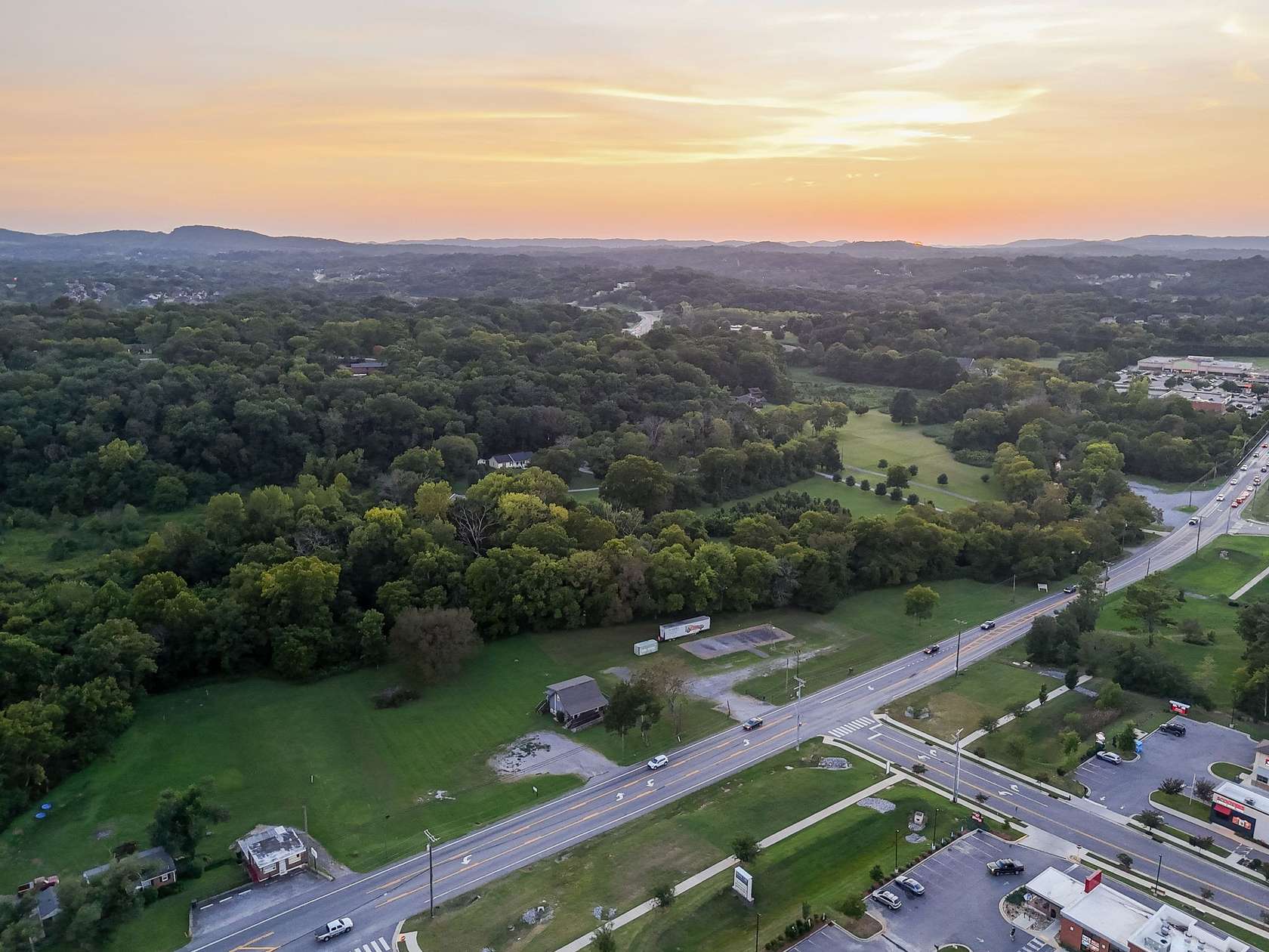 5.2 Acres of Land with Home for Sale in Brentwood, Tennessee