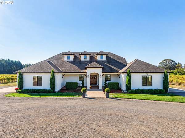 13.3 Acres of Land with Home for Sale in Dayton, Oregon