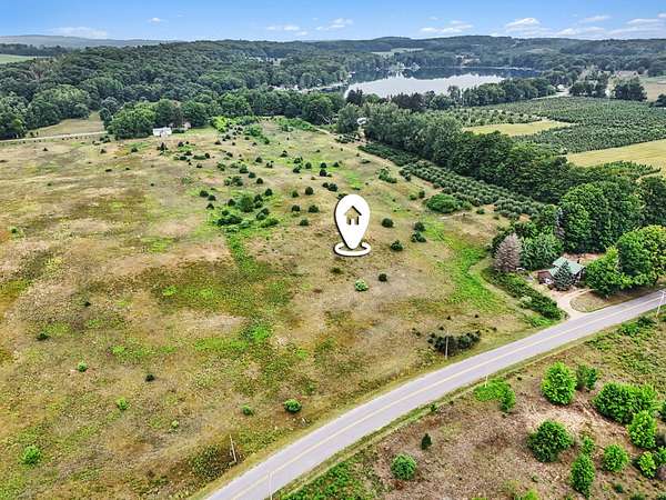 5.4 Acres of Residential Land for Sale in Hart, Michigan