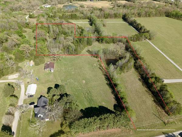 9 Acres of Residential Land for Sale in Batesville, Arkansas