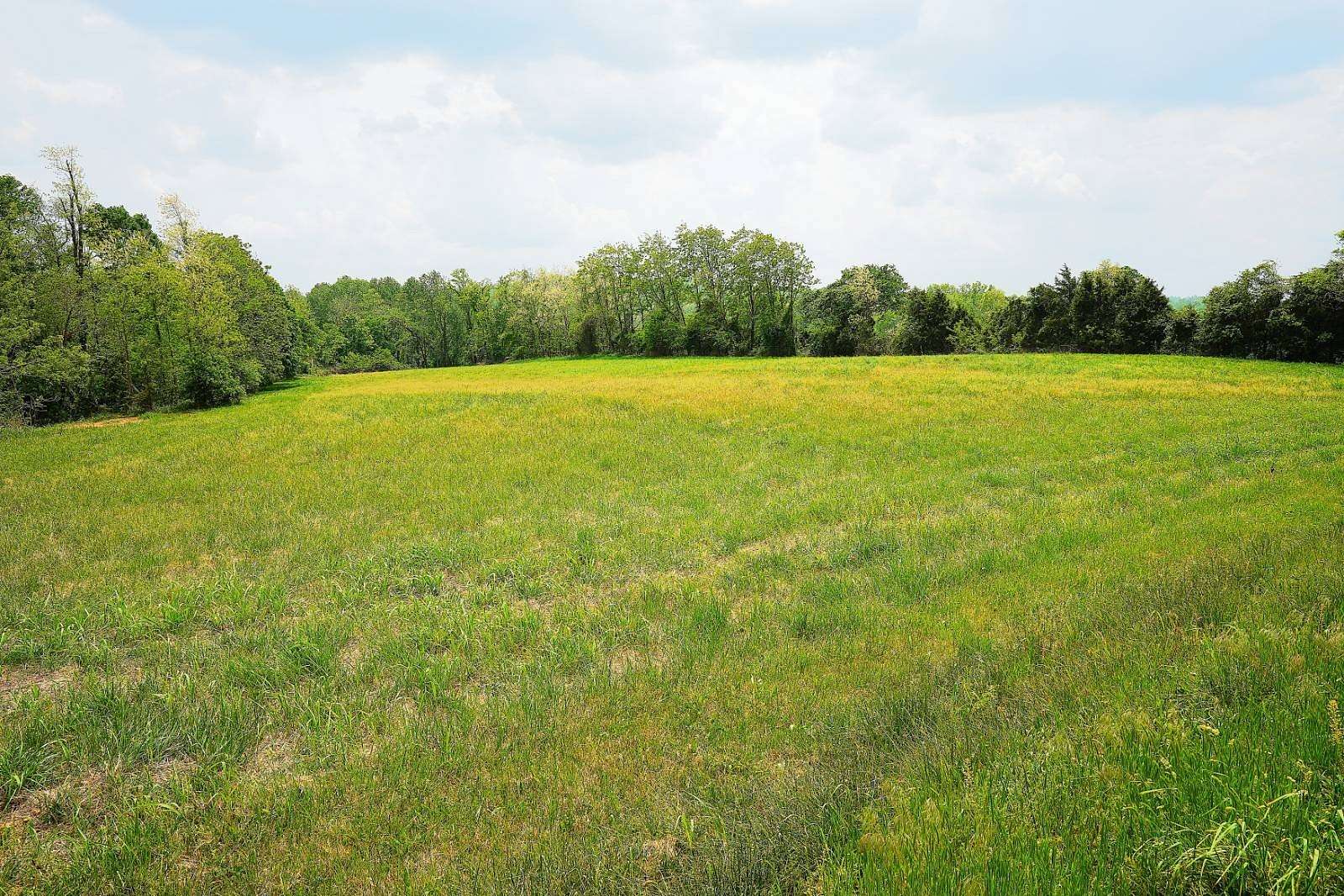 10 Acres of Land for Sale in Greensburg, Kentucky