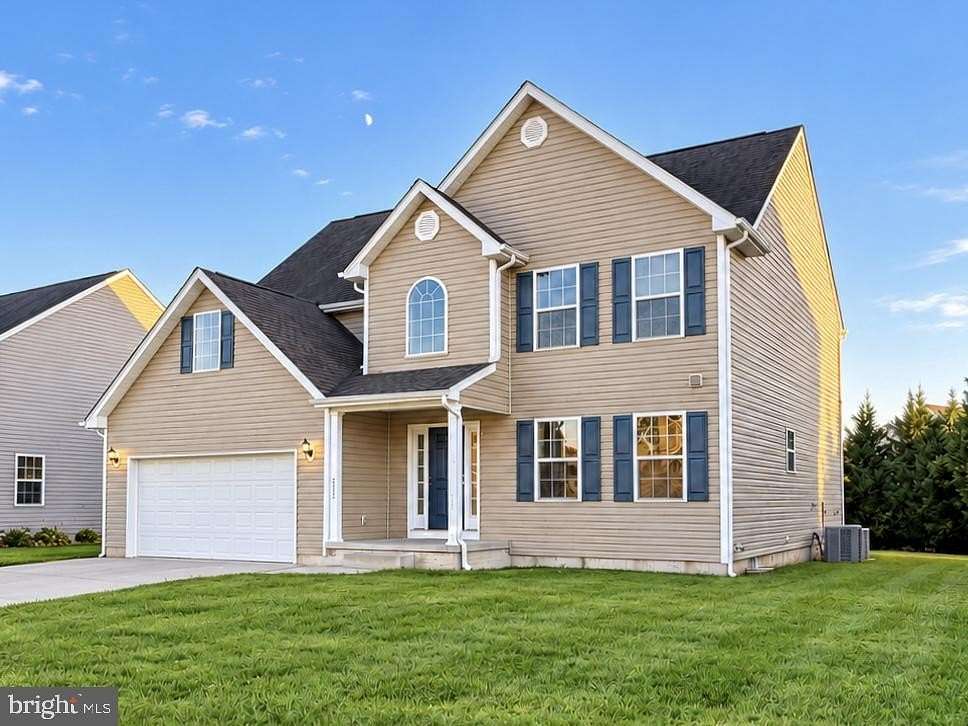 18 Acres of Land with Home for Lease in Magnolia, Delaware