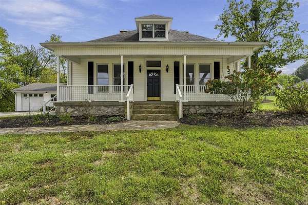 5 Acres of Land with Home for Sale in Alvaton, Kentucky