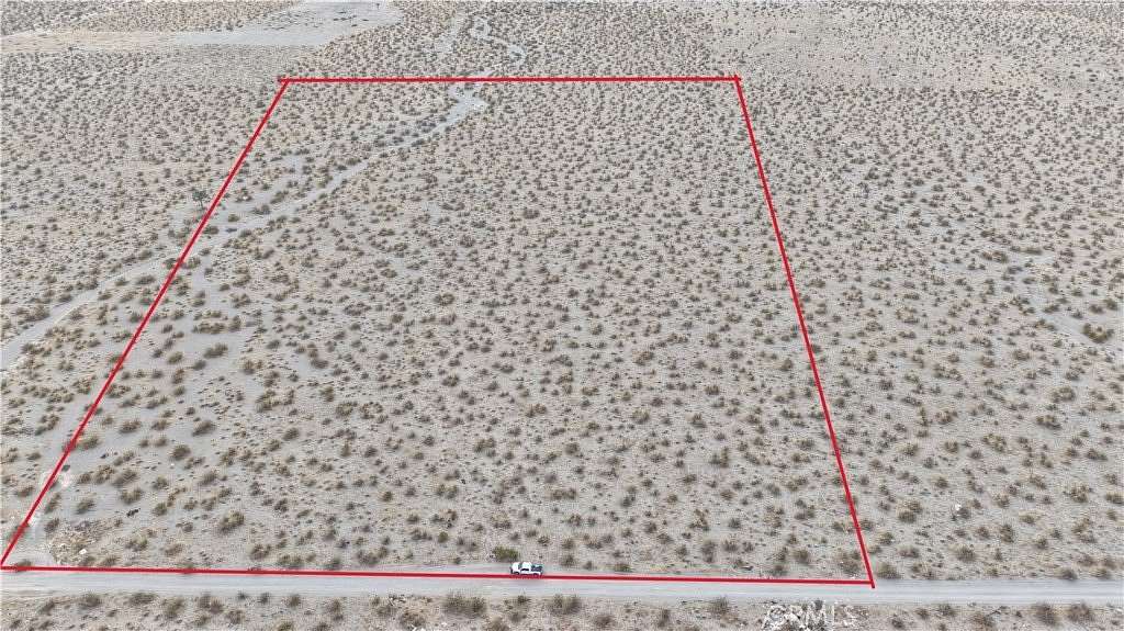 20 Acres of Land for Sale in Phelan, California
