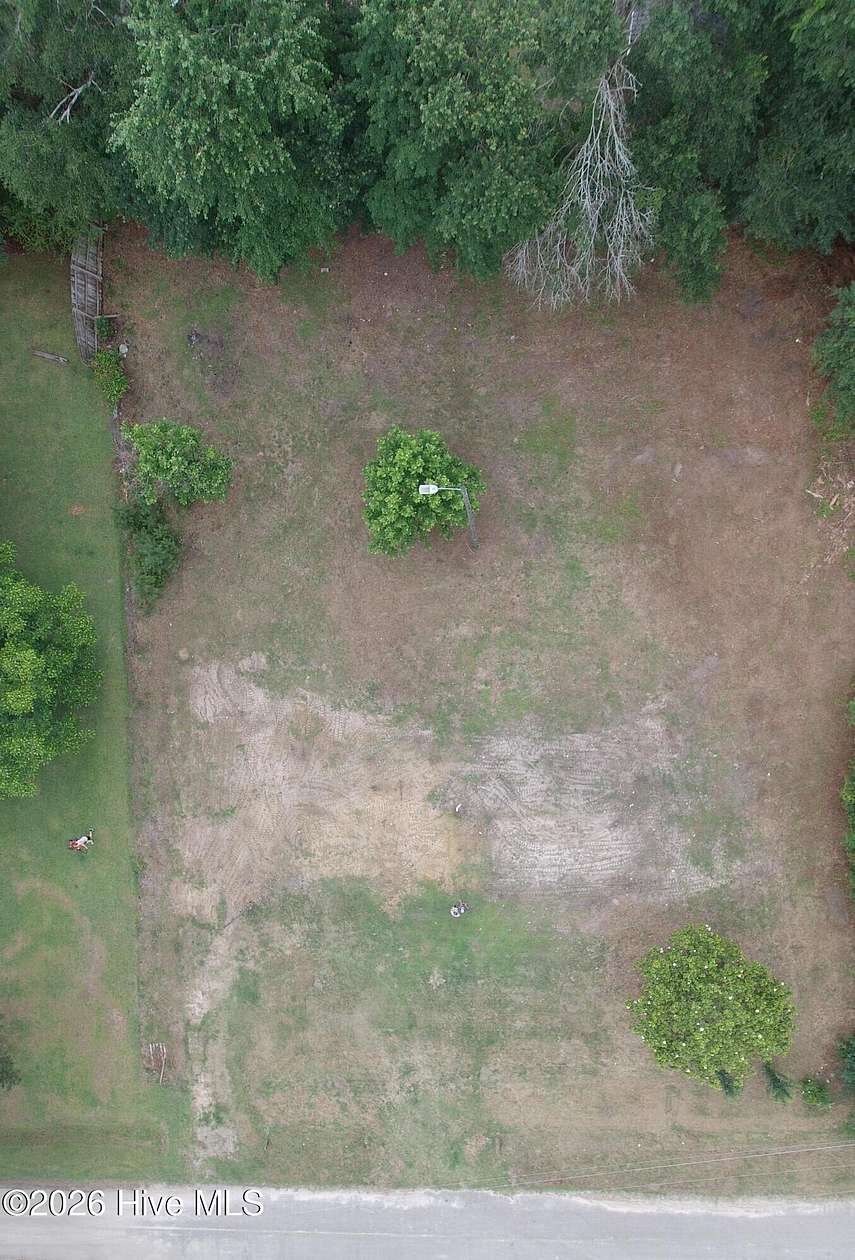 0.5 Acres of Land for Sale in Bladenboro, North Carolina