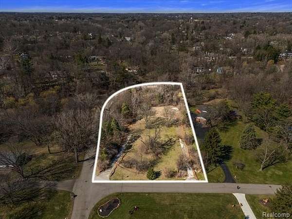1.89 Acres of Residential Land for Sale in West Bloomfield, Michigan