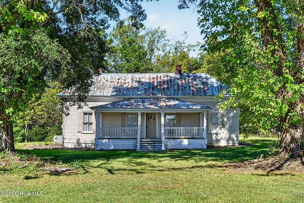 11.9 Acres of Recreational Land with Home for Sale in Bladenboro, North Carolina