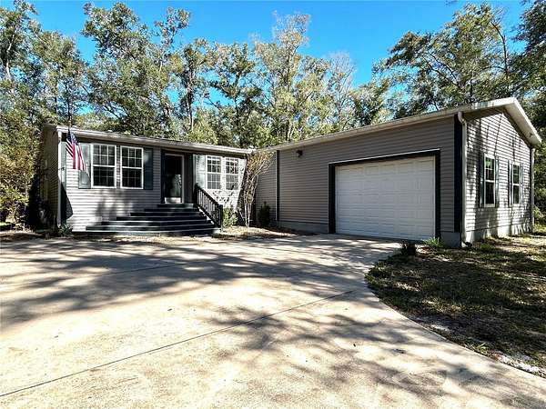 2.65 Acres of Land with Home for Lease in Fort White, Florida