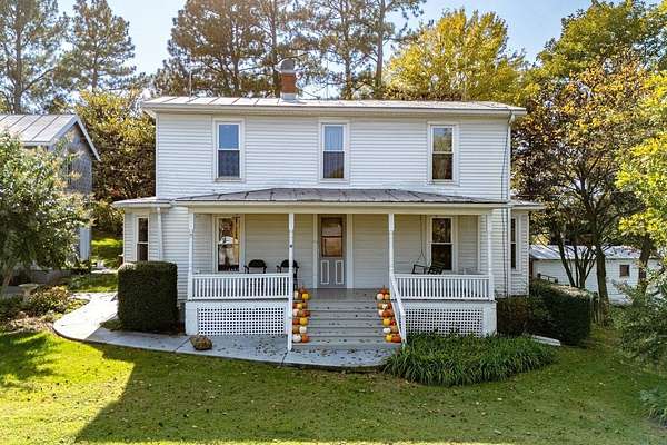 6.42 Acres of Land with Home for Sale in Broadway, Virginia